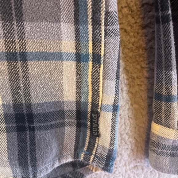 Prana Shirt Mens Large Long Sleeve Button Up Organic Shacket Plaid Flannel - Picture 4 of 10